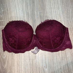 Victoria’s Secret bra‎ lacy strapless push-up bra
